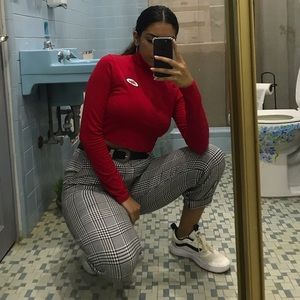 Meet your Posher, Naomi